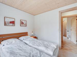 Holiday Home Rika - 525m to the fjord by Interhome