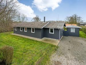 Holiday Home Hoghni - 850m to the fjord by Interhome