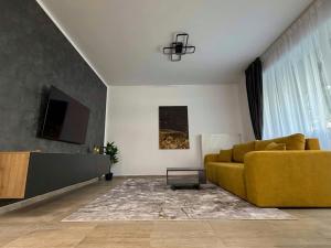 AntraLux Central Suite