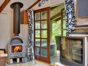 Holiday Home Gail - 400m to the fjord by Interhome