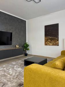 AntraLux Central Suite