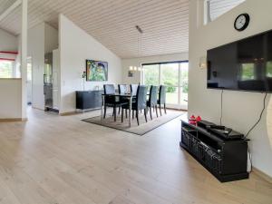 Holiday Home Jannic - 300m to the fjord by Interhome