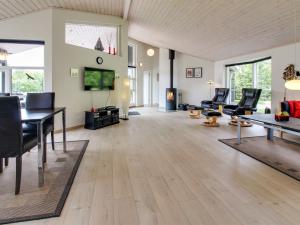 Holiday Home Jannic - 300m to the fjord by Interhome