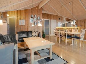 Holiday Home Thit - 1-2km to the fjord by Interhome