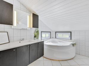 Holiday Home Martina - 560m to the fjord by Interhome