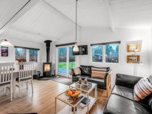 Holiday Home Staffan - 200m to the fjord by Interhome