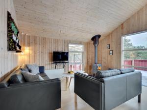 Holiday Home Halla - 200m to the fjord by Interhome