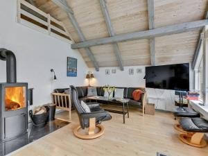 Holiday Home Gizella - 850m to the fjord by Interhome