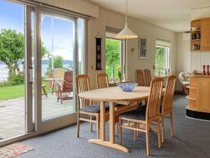 Holiday Home Launo - 150m to the fjord by Interhome