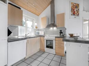 Holiday Home Tydkil - 300m to the fjord by Interhome