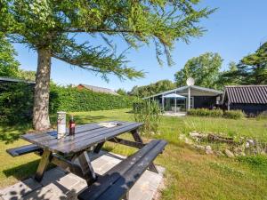 Holiday Home Raisa - 200m to the fjord by Interhome