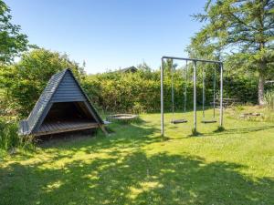 Holiday Home Raisa - 200m to the fjord by Interhome