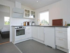 Holiday Home Engelbertine - 900m from the sea by Interhome
