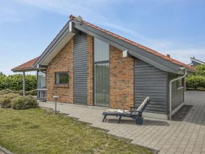 Holiday Home Donka - 300m to the fjord by Interhome