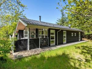 Holiday Home Elena - 800m to the fjord by Interhome