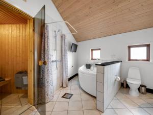 Holiday Home Reiner - 300m to the fjord by Interhome