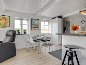 Apartment Thessa - 900m from the sea by Interhome