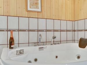 Holiday Home Tord - 350m from the sea by Interhome