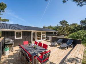 Holiday Home Finne - 800m from the sea by Interhome