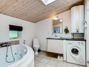 Holiday Home Emeline - 1-7km from the sea by Interhome