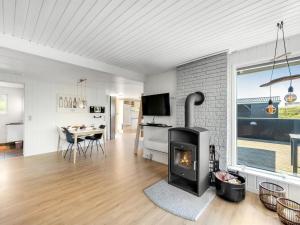 Holiday Home Lill - 50m from the sea by Interhome