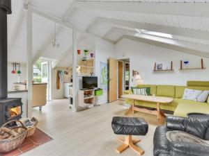 Holiday Home Ullakarin - 350m from the sea by Interhome