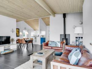 Holiday Home Sulki - 3-5km from the sea by Interhome