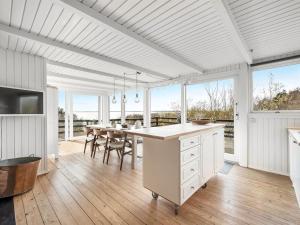 Holiday Home Heera - 100m to the fjord by Interhome