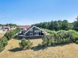 Holiday Home Bente - 800m from the sea by Interhome