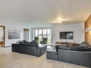 Holiday Home Rahild - 2km to the fjord by Interhome