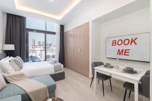 Meydan Apartment sleeps 4 with a Private Balcony - 4hvězdičkové hotely ve městě Dubaj