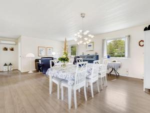 Holiday Home Mikkeline - 400m to the fjord by Interhome