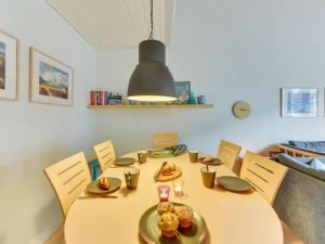 Apartment Cita - 100m to the fjord by Interhome