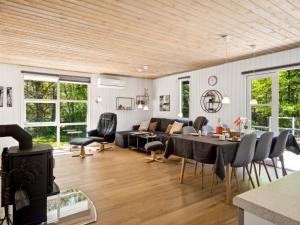 Holiday Home Hunding - 7km from the sea by Interhome