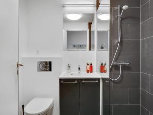 Apartment Elvin - 20m from the sea by Interhome