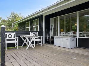 Holiday Home Morten - 500m from the sea by Interhome