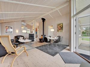 Holiday Home Sitka - 250m from the sea by Interhome