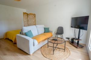 Studio en centre-ville dAntony