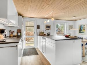 Holiday Home Milan - 250m to the fjord by Interhome