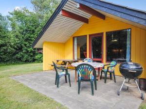 Holiday Home Naema - 600m to the fjord by Interhome