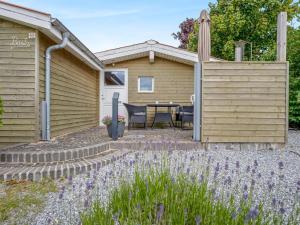 Holiday Home Eilke - 50m from the sea by Interhome