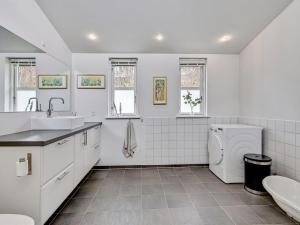 Holiday Home Gise - 800m from the sea by Interhome