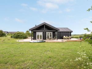 Holiday Home Siebelt - 200m from the sea by Interhome