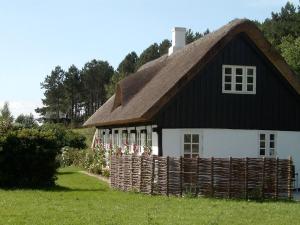 Holiday Home Eva - 1-5km to the fjord by Interhome