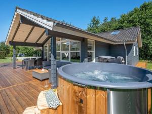 Holiday Home Alrike - 850m from the sea by Interhome