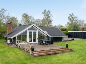 Holiday Home Henrieke - 250m to the inlet by Interhome