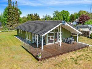 Holiday Home Henninge - 300m from the sea by Interhome