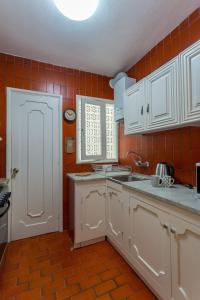 Apartment with Terrace on the Beachfront.