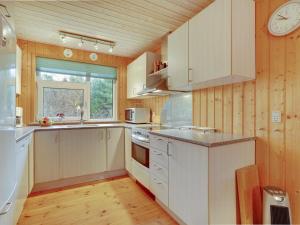 Holiday Home Tille - 700m to the fjord by Interhome