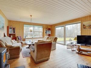 Holiday Home Tille - 700m to the fjord by Interhome
